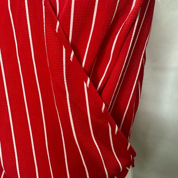 Monteau Red and white striped tank top V-neck Size M - Picture 5 of 10